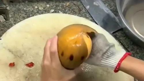 小区吃瓜不断,吃瓜群众见证邻里纷争