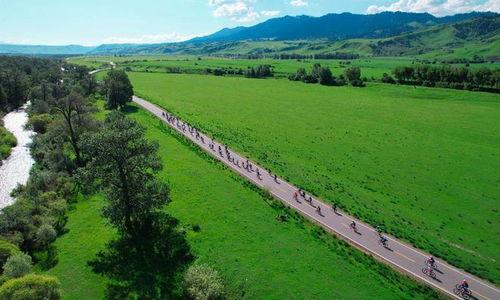 风景真美 吃瓜真色,瓜果诱人——感受自然之美与生活之趣