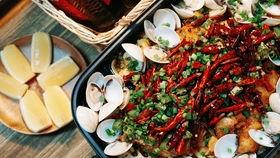 寝室吃瓜视频男生,揭秘校园生活趣味瞬间