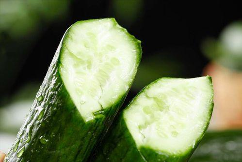 吃瓜嘴巴破皮,揭秘夏日消暑美食的“甜蜜”代价