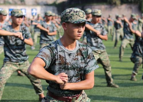 军训吃瓜白吊带后续