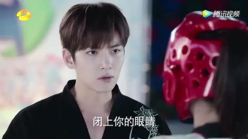 主角拥有吃瓜系统,主角的美食之旅与神秘世界探险